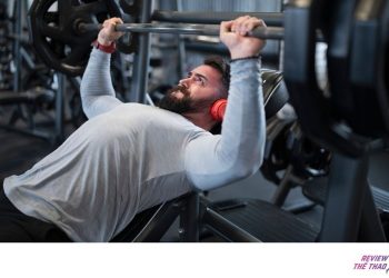 Close-grip Bench Press: Hướng dẫn thực hiện chuẩn nhất