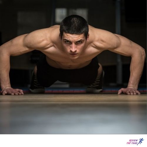 Làm quen với push-up để hiểu rõ hơn thuật ngữ bài tập cho ngực cơ bản