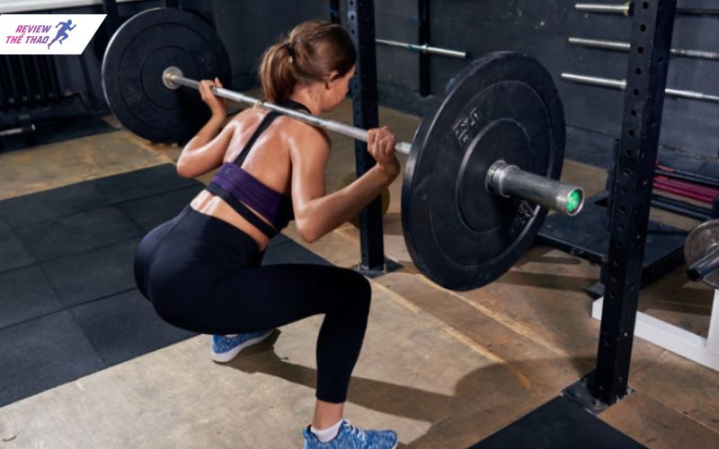 Hãy chọn mức tạ phù hợp với thể lực và kinh nghiệm của bạn