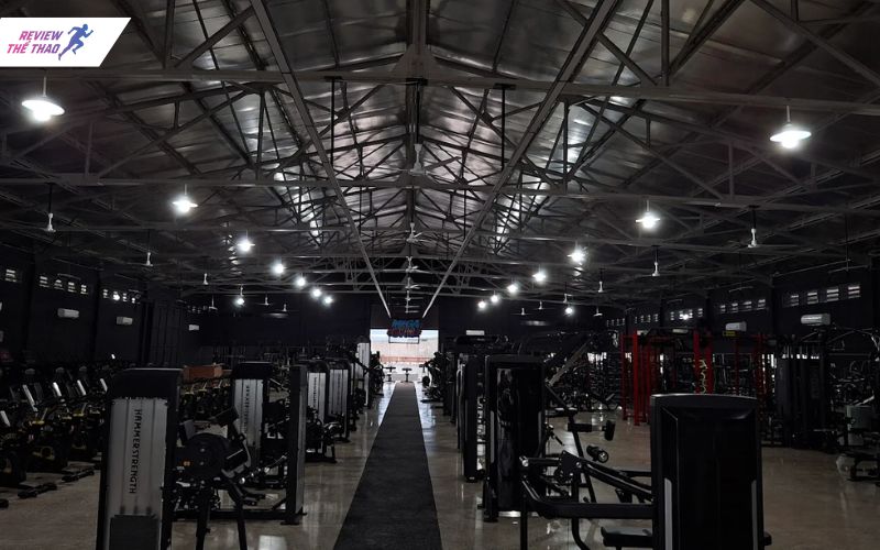 cơ sở vật chất tại Mega Gym